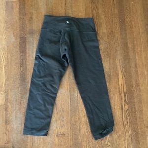 Lululemon cropped leggings